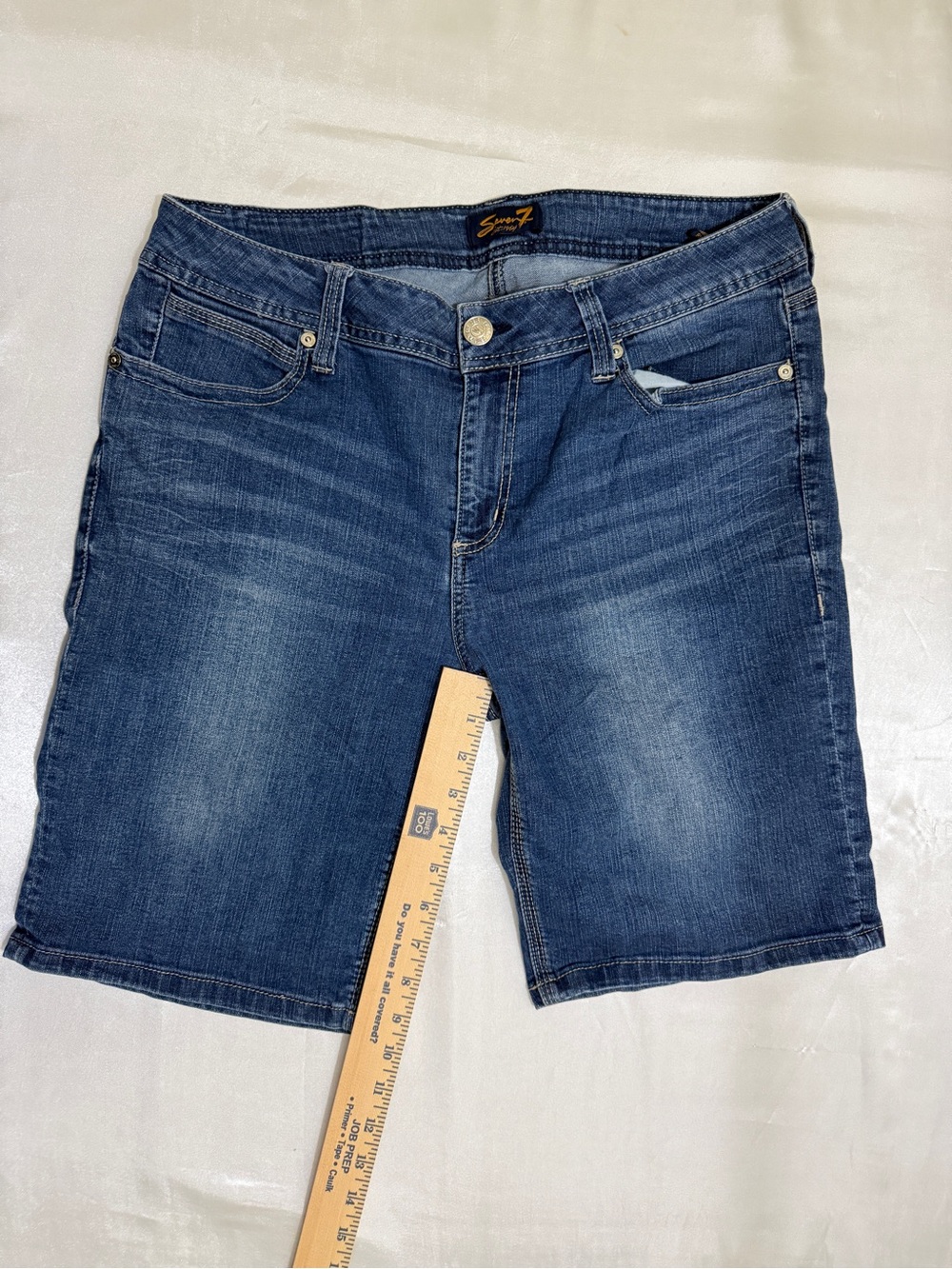 Seven7 Womens Bermuda Blue Denim size 14 Embroidered Pockets